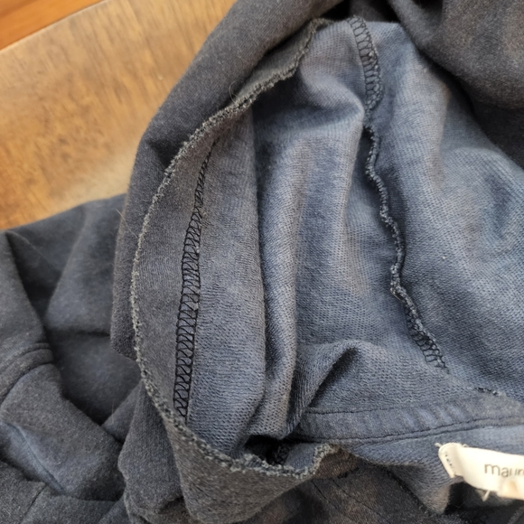 Maurice's thin hoodie - Picture 3 of 11